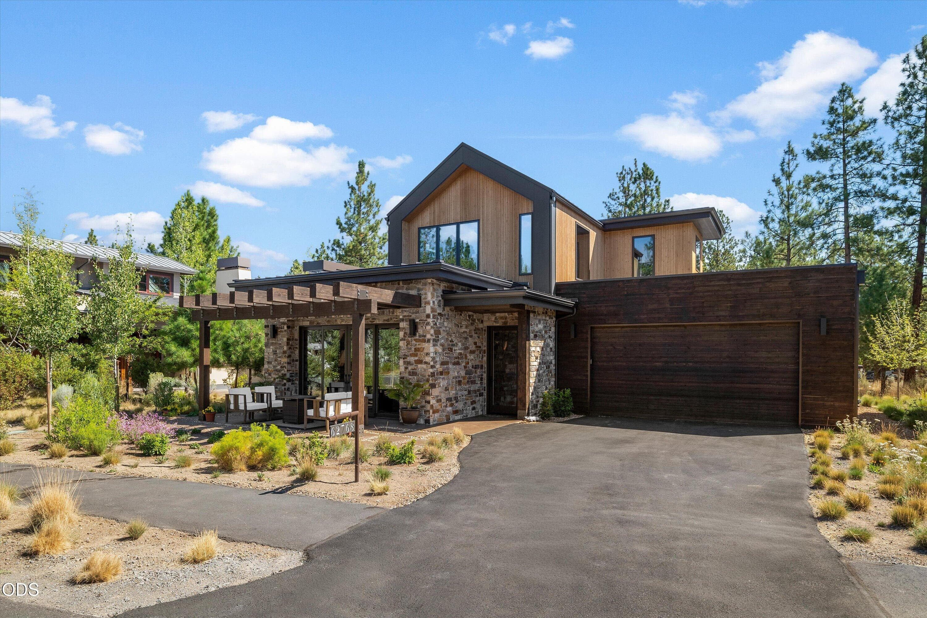 Primary photo of 62768 NW Sand Lily Way