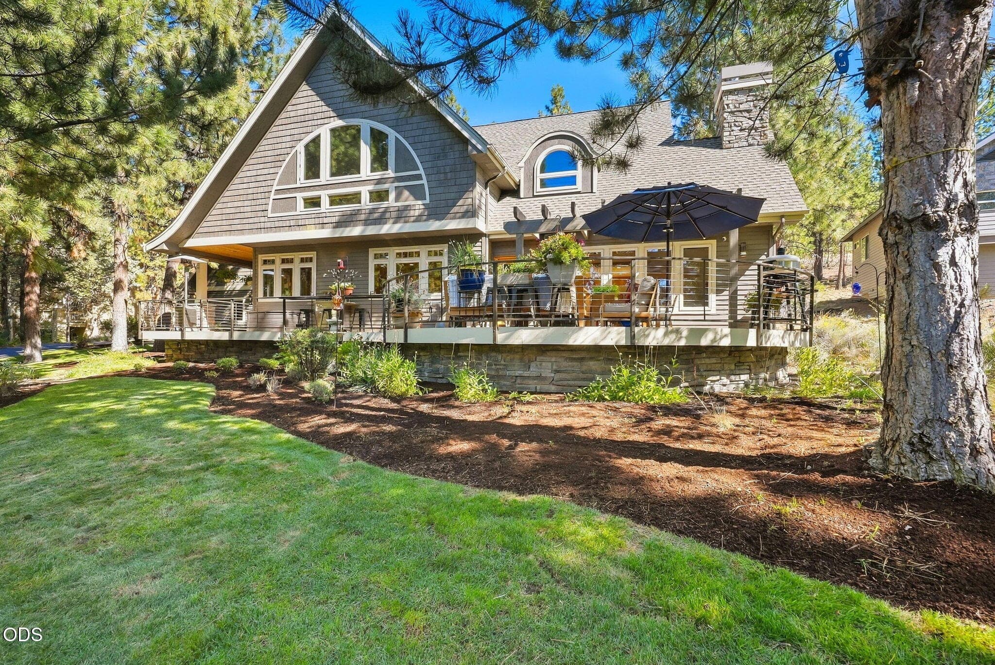 Primary photo of 3028 NW Underhill Place